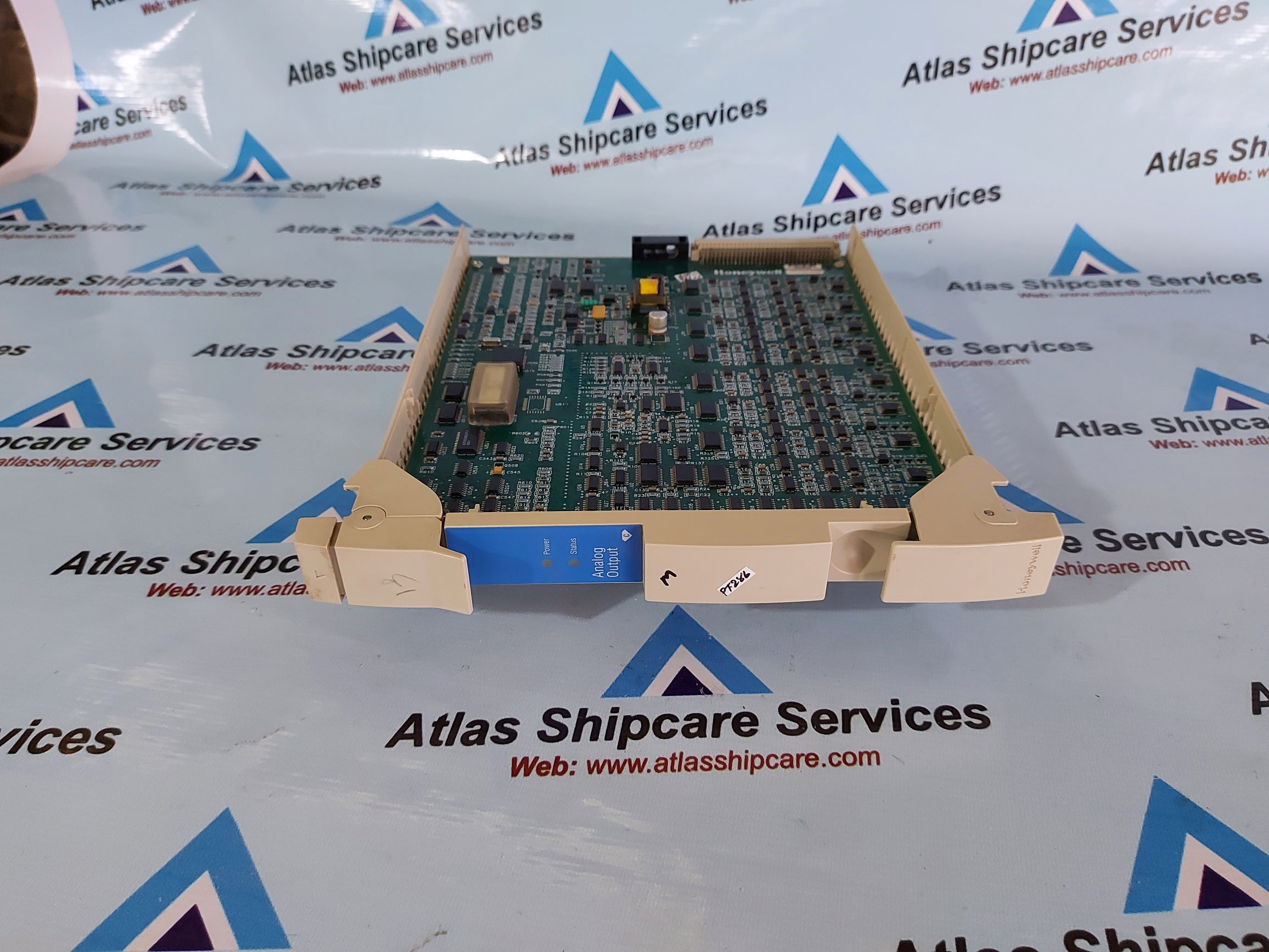 HONEYWELL MC-PAOX03 51309152-175 ANALOG OUTPUT MODULE